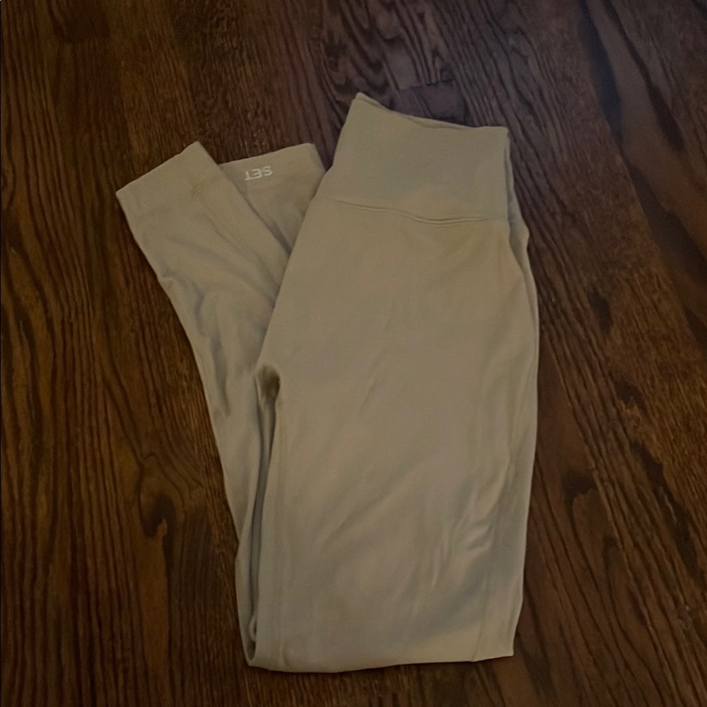 SET Active Cream Leggings